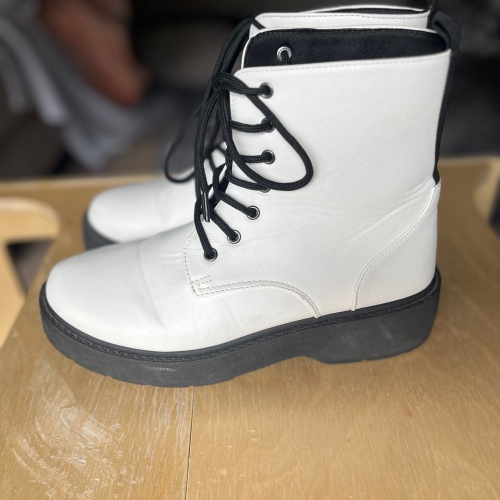 Women's White Lace-Up Boots
